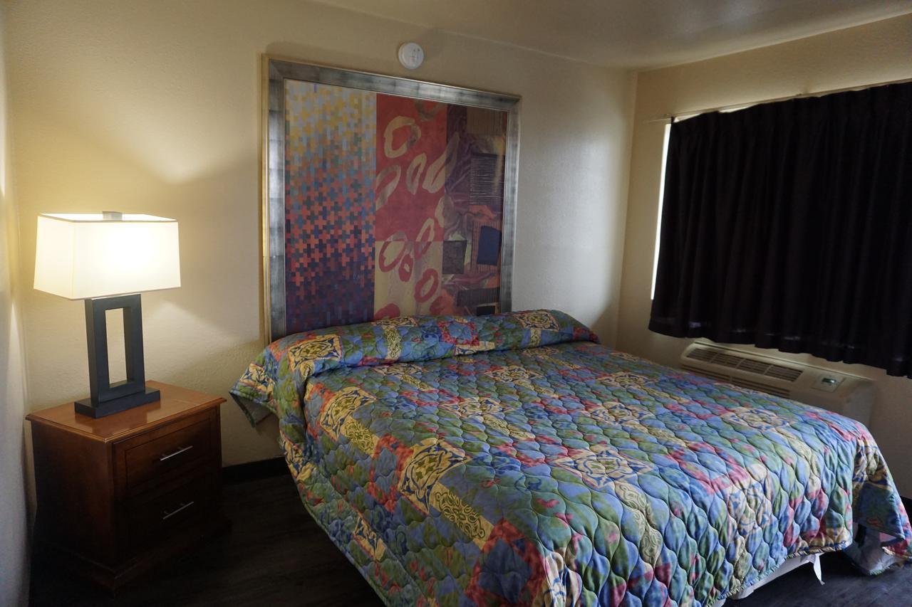 Econo Lodge San Antonio Northeast I-35 Εξωτερικό φωτογραφία